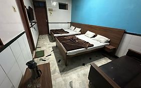 New Royal Hotel Delhi (national Capital Territory Of India) 3*